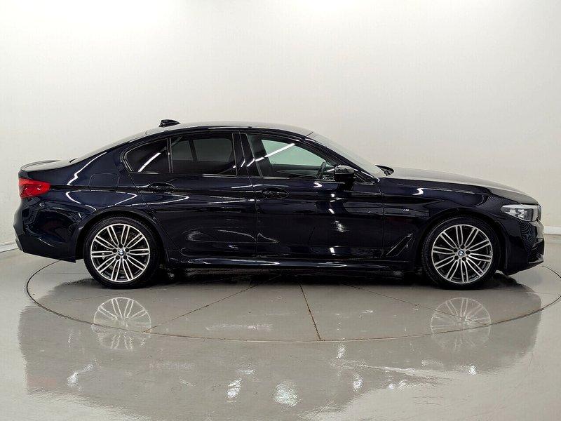 BMW 5 Series Photo freshmotors-0a35c188cb4ed0e1744bd04674797f9209e9e6c5.jpg