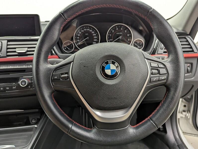 BMW 3 Series Photo freshmotors-0ad2166fea9955c7277a0ce33c9b9dc2c8c64d56.jpg