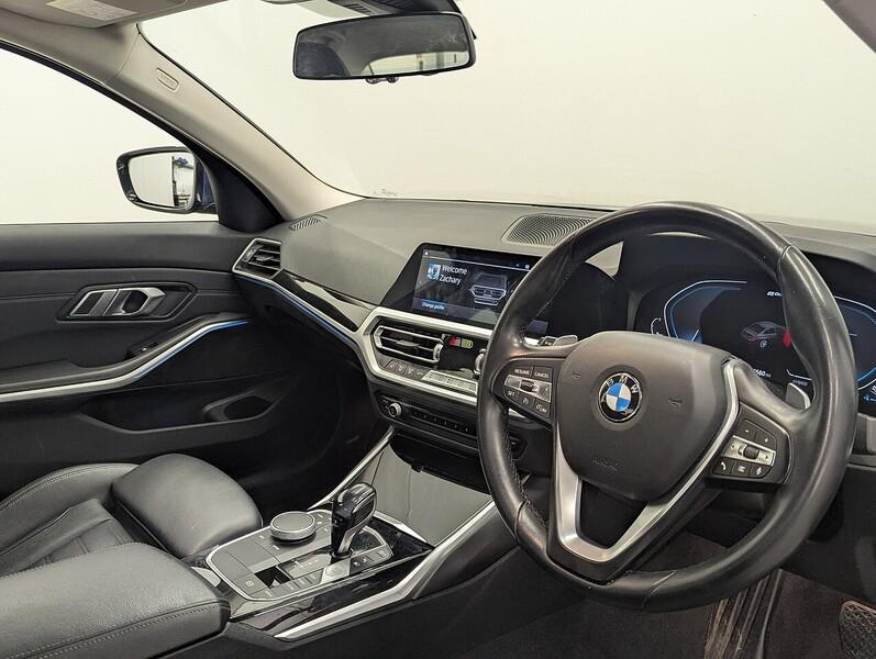 BMW 3 Series Photo freshmotors-0bd71bc616ad461ad22920c9131be5ce8f1adca6.jpg