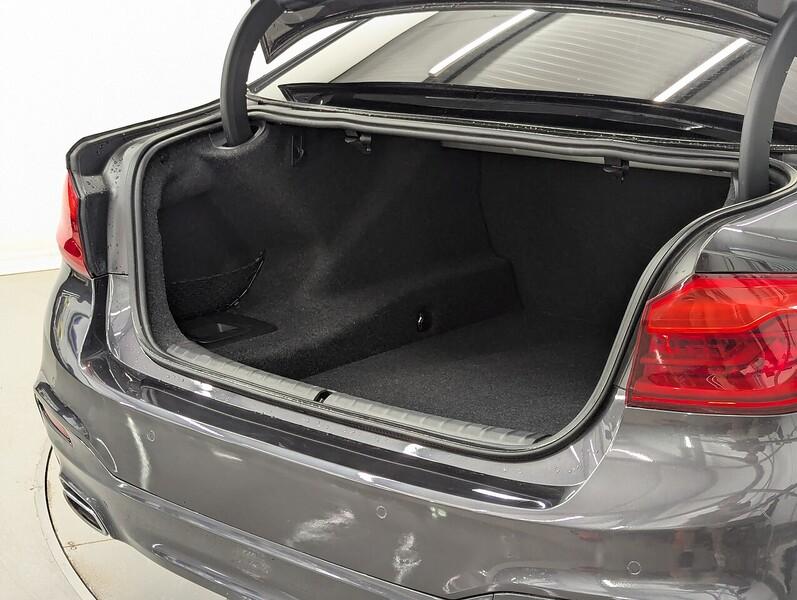 BMW 5 Series Photo freshmotors-0d95572416abef1e84f583516c8557b78622e00e.jpg