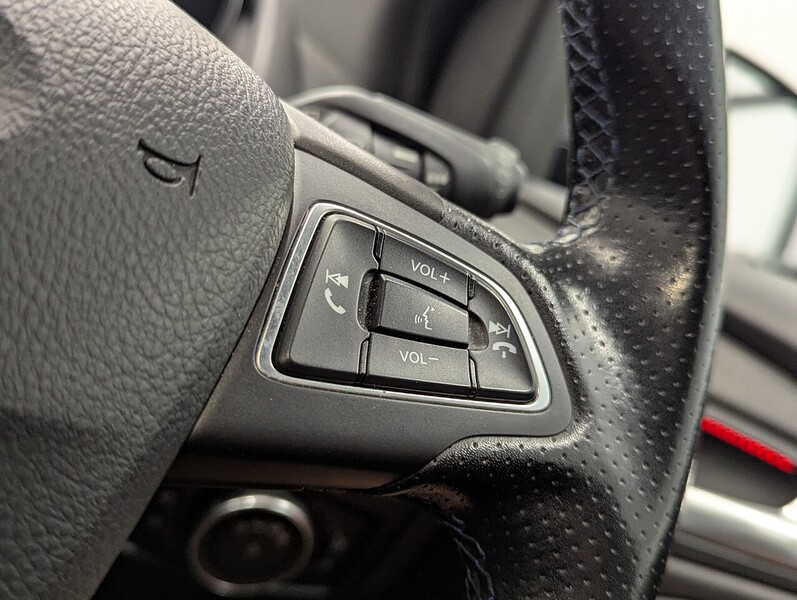 Ford Focus Photo freshmotors-0f0300243d3ab06c64ced19eb991a6fb065970e4.jpg