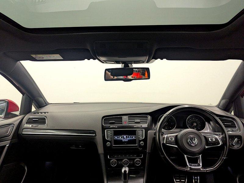 Volkswagen Golf Photo freshmotors-0ff0e393b99cef964bf44b0997774caf908eef80.jpg