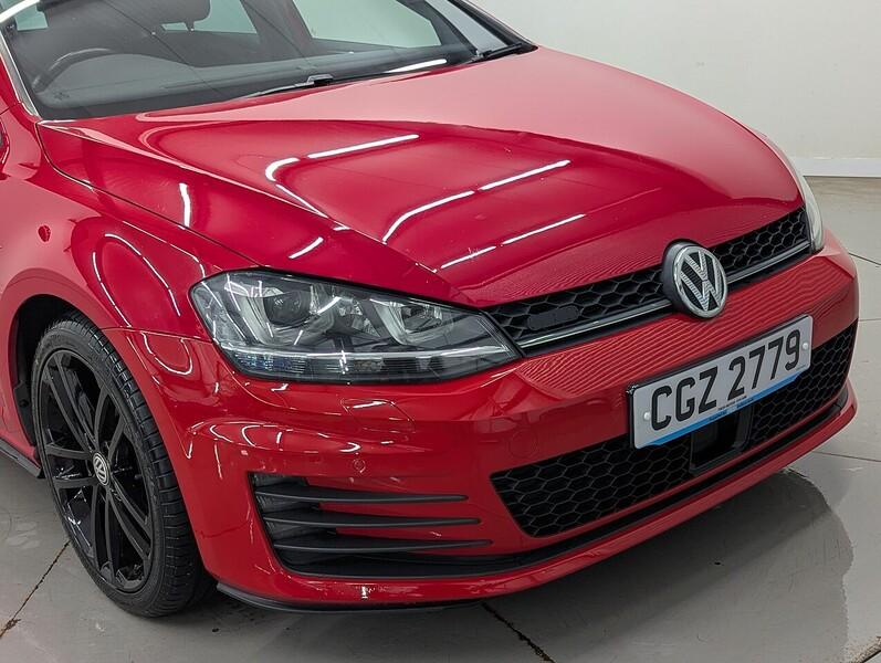 Volkswagen Golf Photo freshmotors-112101031dfdcde2831408d056735e02fe6bcdca.jpg