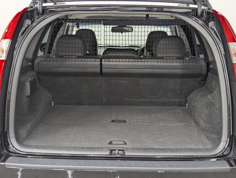Volvo V70 Photo freshmotors-1158f63cc9a198ff2c2e21e70f40f308fefffa38.jpg