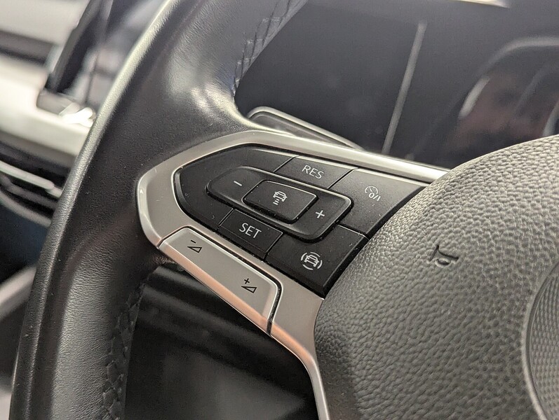 Volkswagen Golf Photo freshmotors-12f6ec17f286897171e8ceaedd6b16d3f22f4829.jpg