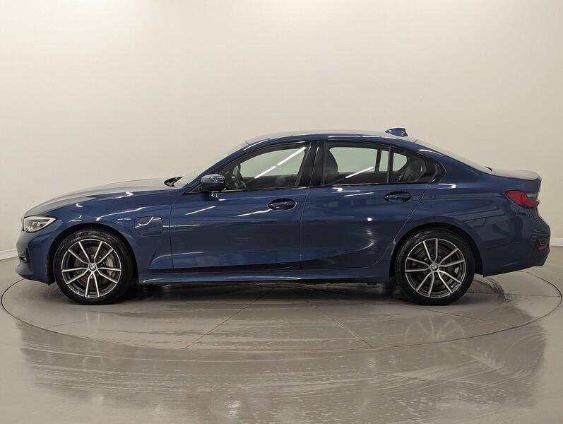 BMW 3 Series Photo freshmotors-13353d43b69f4ba28e2296e910f88f718b6e0e56.jpg
