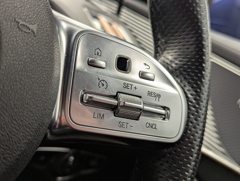 Mercedes-Benz EQC Photo freshmotors-16ae5aa22bf6dcc32b7a18da9e66ef993a9be603.jpg