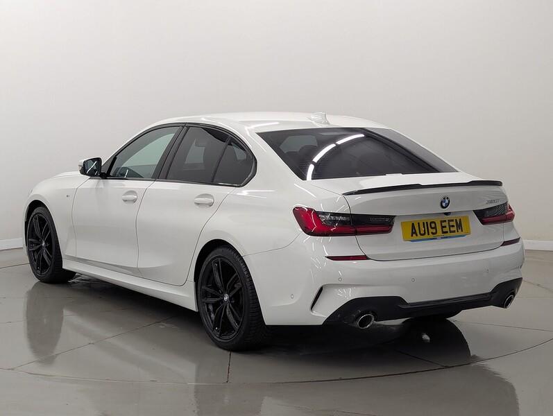 BMW 3 Series Photo freshmotors-17091fc73b4a03d87ea1547e58de23ed88c59f43.jpg