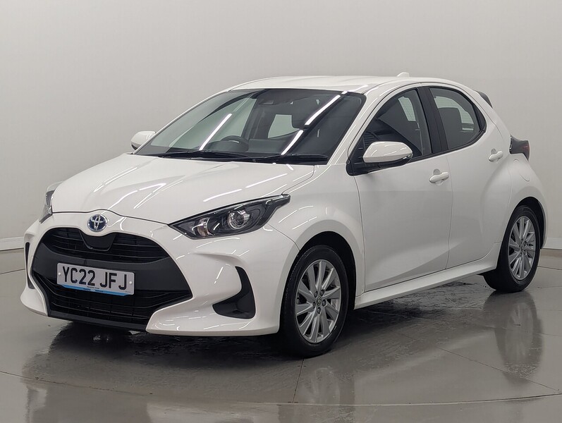 Toyota Yaris Photo freshmotors-184818ae6ff9d16953f1c85329c70ebfd5948c10.jpg