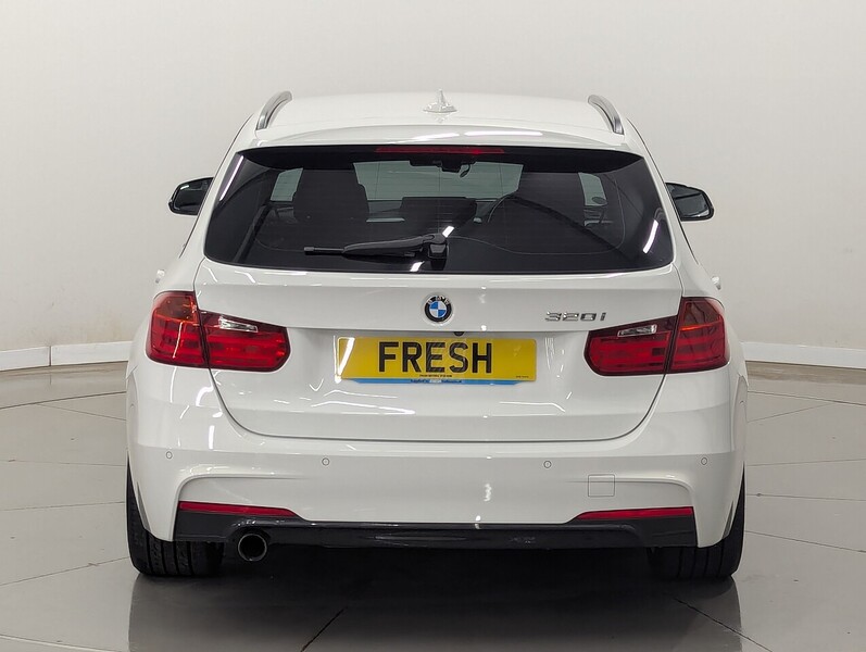 BMW 3 Series Photo freshmotors-199e2eb7205d45e3f090a804aebd13241edd7532.jpg
