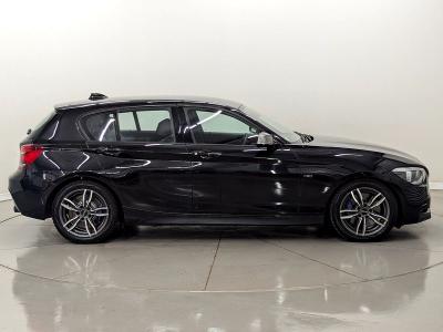 BMW 1 Series Photo freshmotors-1b6db4eb25c7ccae3db68e4a323b2ce931e1c7d3.jpg