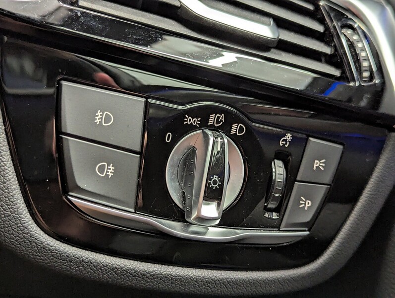 BMW 5 Series Photo freshmotors-1be632960f579f12ef9b01338a1c3163a8bc1132.jpg