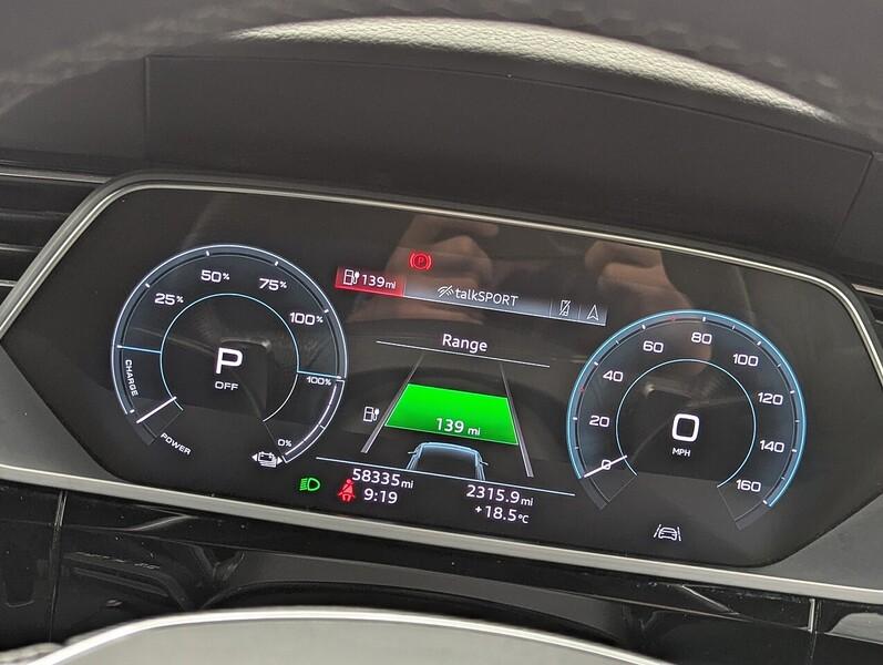 Audi e-tron Photo freshmotors-1e33c900d995ed68ea251552f48a3b21b5e3f5cf.jpg