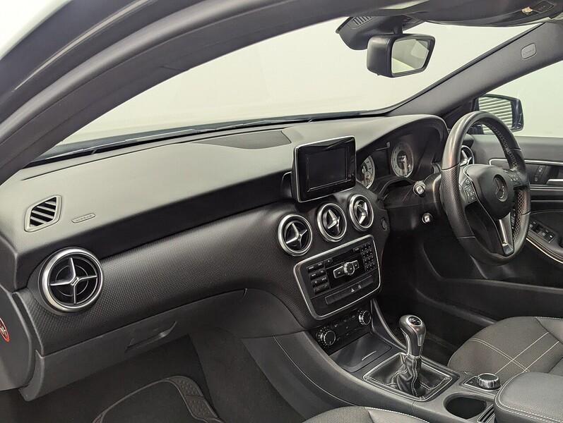Mercedes-Benz A Class Photo freshmotors-1e734eebc59147687ac3d24123f04a14bc2cbf71.jpg