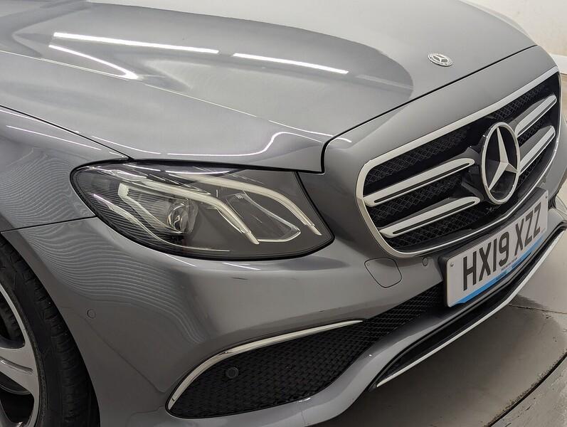 Mercedes-Benz E Class Photo freshmotors-1fb11236fd676816891432d30a7bafbd7be78ad5.jpg