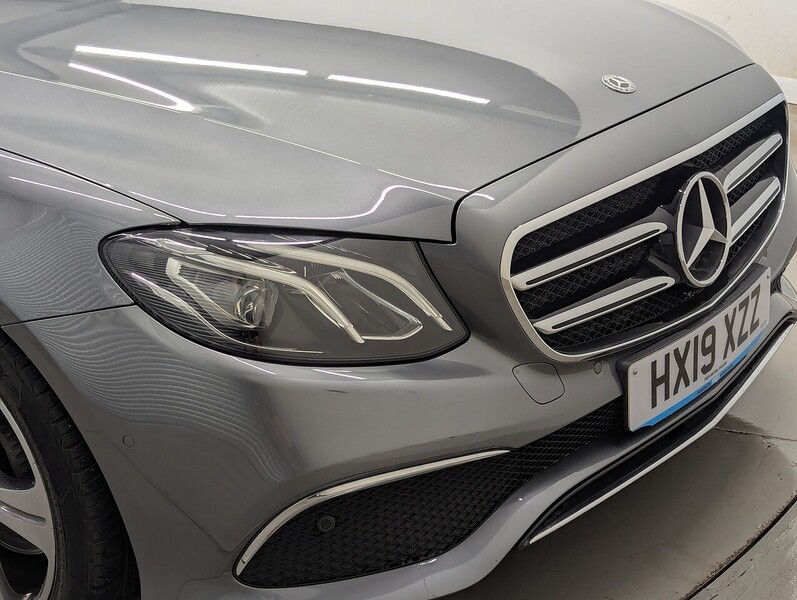 Mercedes-Benz E Class Photo freshmotors-1fb11236fd676816891432d30a7bafbd7be78ad5.jpg