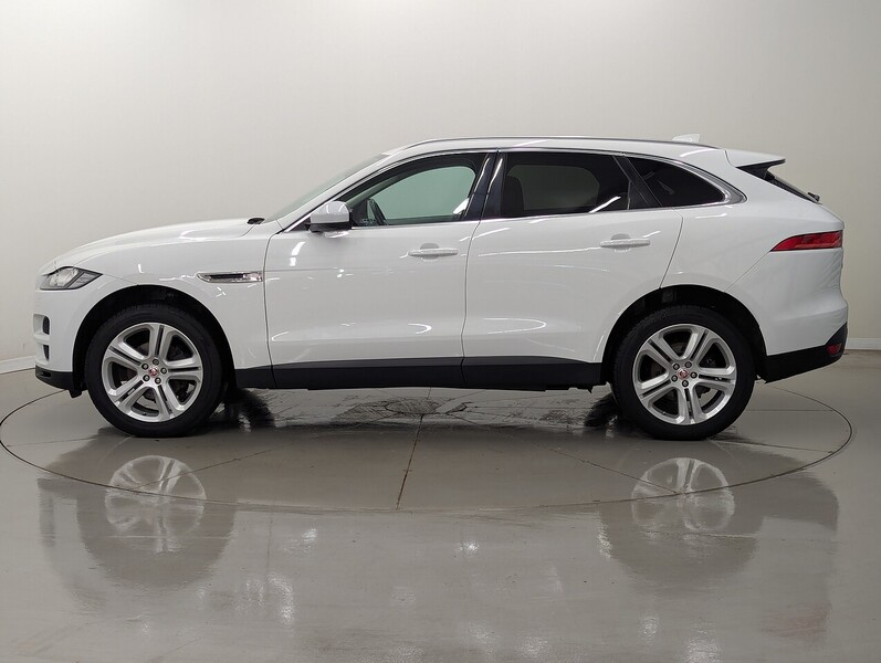 Jaguar F-PACE Photo freshmotors-21743b73db810db7464fb55d14ae5439d724ef1b.jpg