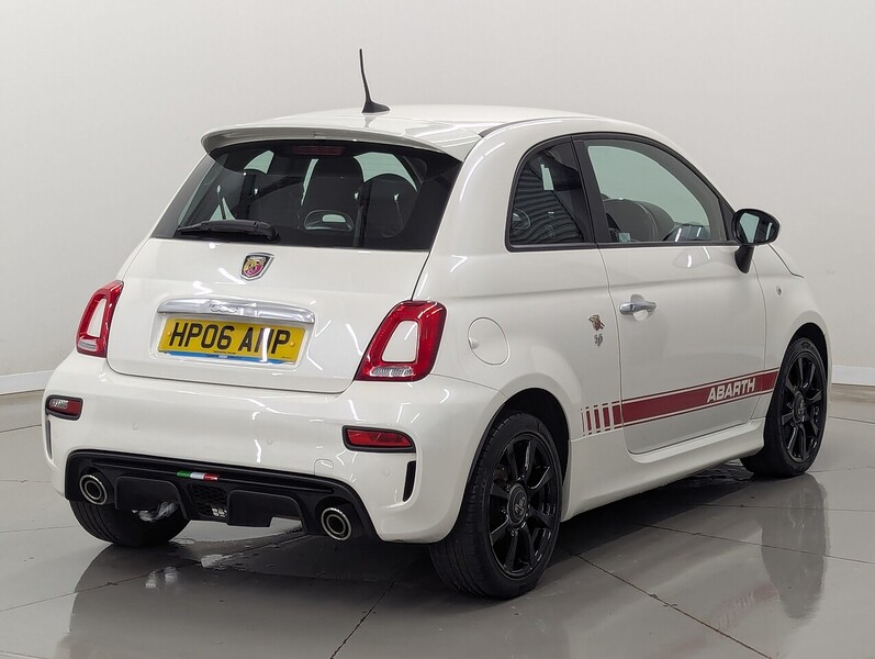Abarth 595 Photo freshmotors-22afa6a1d7dc559bc0c937b998ace025658e5ef2.jpg