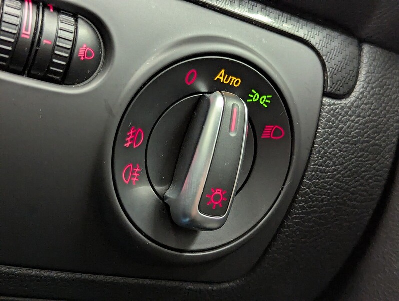 Volkswagen Scirocco Photo freshmotors-24dcaa499f43e21140c394ede178944e602611fc.jpg