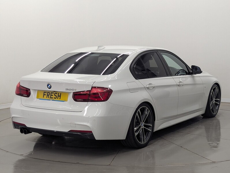 BMW 3 Series Photo freshmotors-250256cfc6ce78ae6c27208881bd75b29b6017e1.jpg