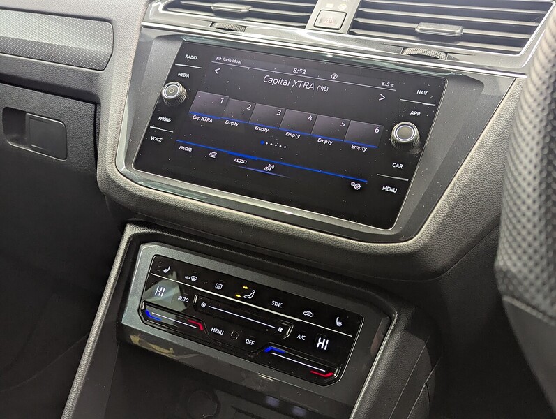 Volkswagen Tiguan Photo freshmotors-2ac10f9ec0bef4ba3889a57035a2b606ebda71a1.jpg