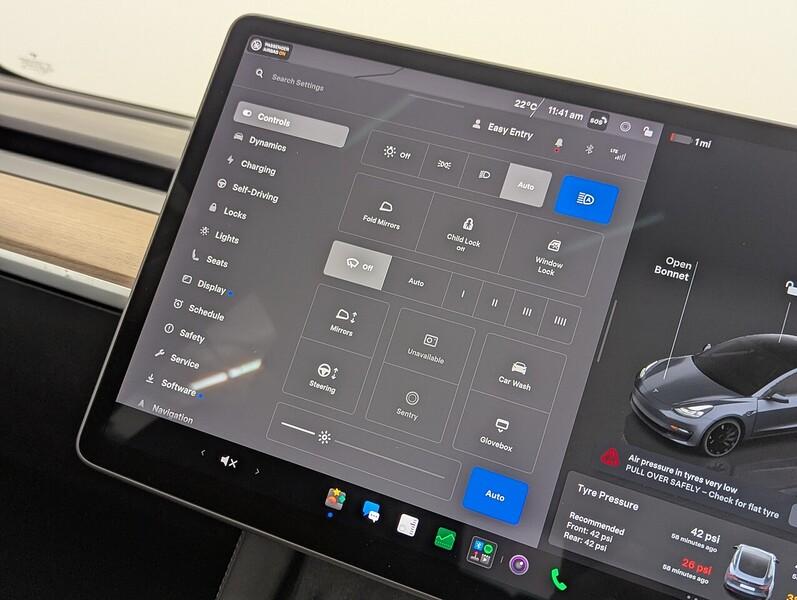 Tesla Model 3 Photo freshmotors-2e3ad38f97903ae0d25a0adaab88d37d7afaae70.jpg