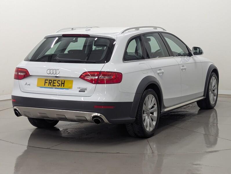 Audi A4 Photo freshmotors-2f9bd3f35e8f2641da2825754a205ab24af8aab3.jpg