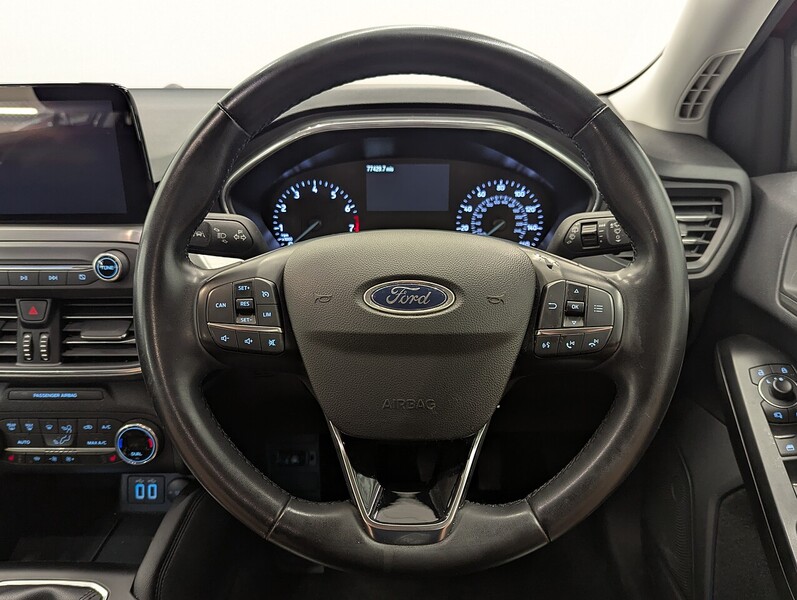 Ford Focus Photo freshmotors-30b8a3635d2573447d904304f020c787ffbc1b7e.jpg