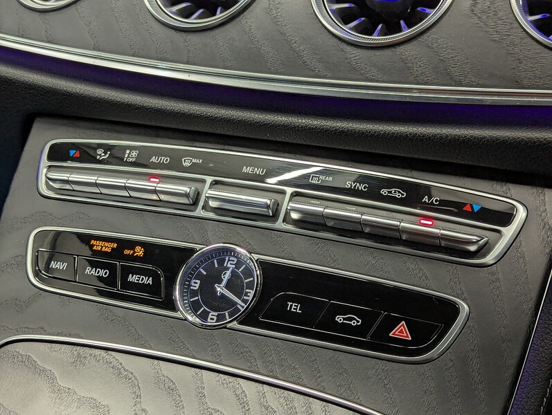 Mercedes-Benz E Class Photo freshmotors-30e0a5f7b0bbf6eec094519f8b5702bbcb31be69.jpg
