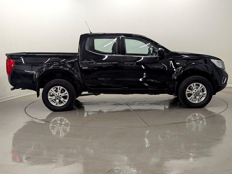 Nissan Navara Photo freshmotors-31bf4afca9d0a3221bf34fadc7a21212f37fb957.jpg