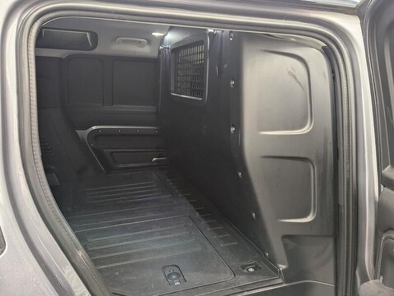 Land Rover Defender 110 Photo freshmotors-334ce835409f0b31e49dcde9193c19527c001bc5.jpg