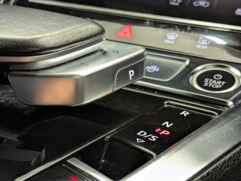 Audi e-tron Photo freshmotors-33c0ede1778863a811e9e10dcdecbdbf81cd546d.jpg