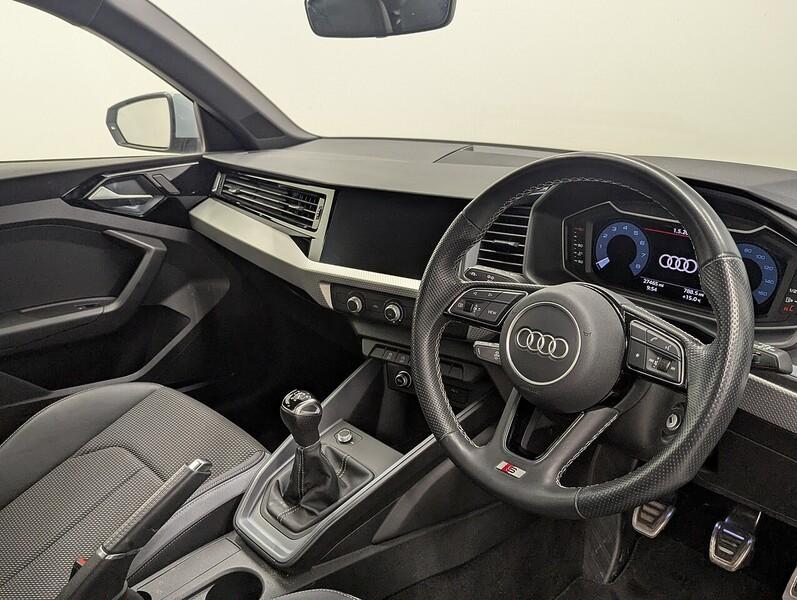 Audi A1 Photo freshmotors-3589b25c1481ea9a8dcb9d8ba3d0d901ddb60526.jpg