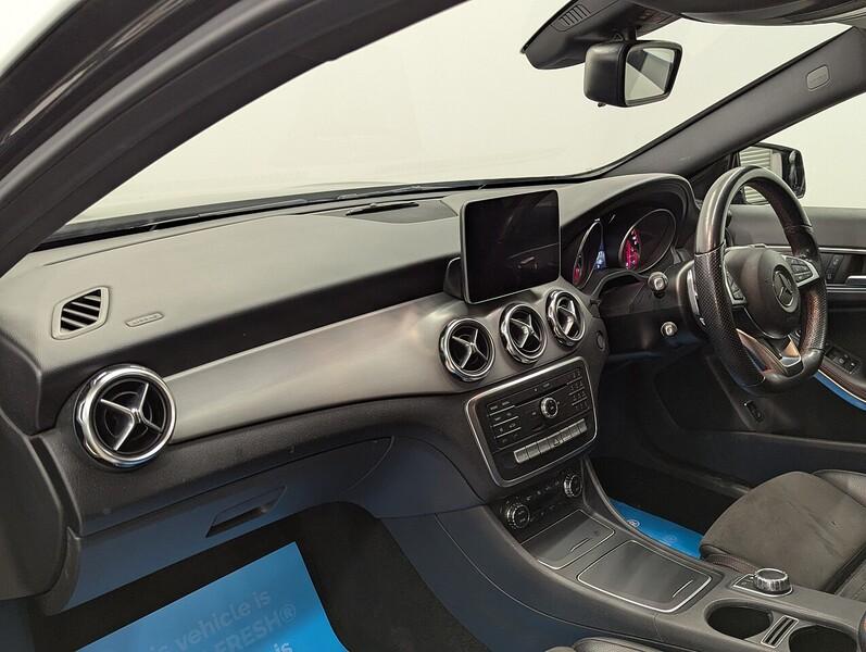 Mercedes-Benz GLA Photo freshmotors-378130527c0b091073cbe05200e922717459beef.jpg