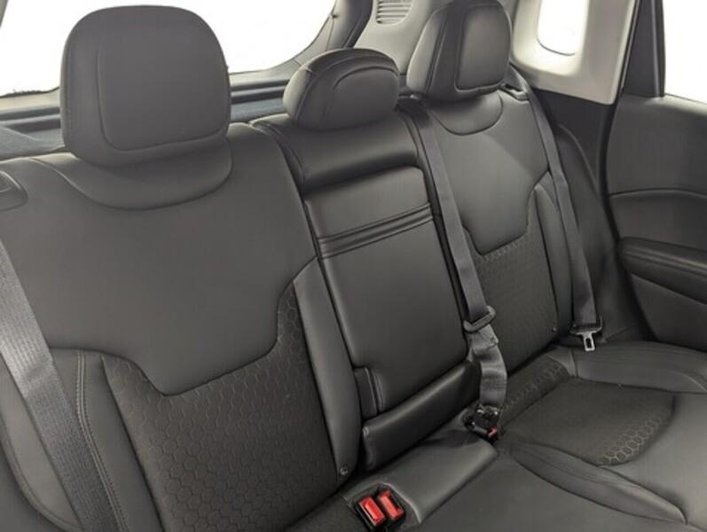 Jeep Compass Photo freshmotors-3b6886e99d10b474463a31b9c94cda4c799104e9.jpg