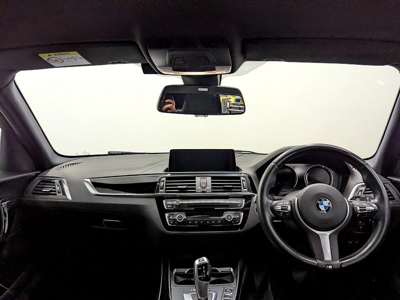 BMW 1 Series Photo freshmotors-3d8f573000065f491240ced1724a4fe52c6a1e6c.jpg