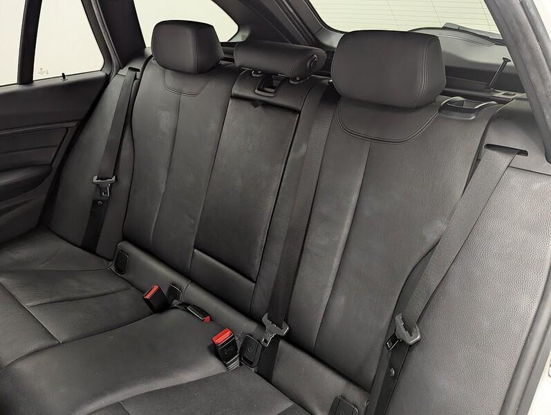 BMW 3 Series Photo freshmotors-3e313ac6d6194bcb481689df495e9481c77c45fc.jpg