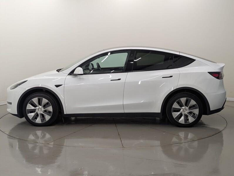 Tesla Model Y Photo freshmotors-3ebbb20c7a892f9e13dd4f43a68061658d457bff.jpg