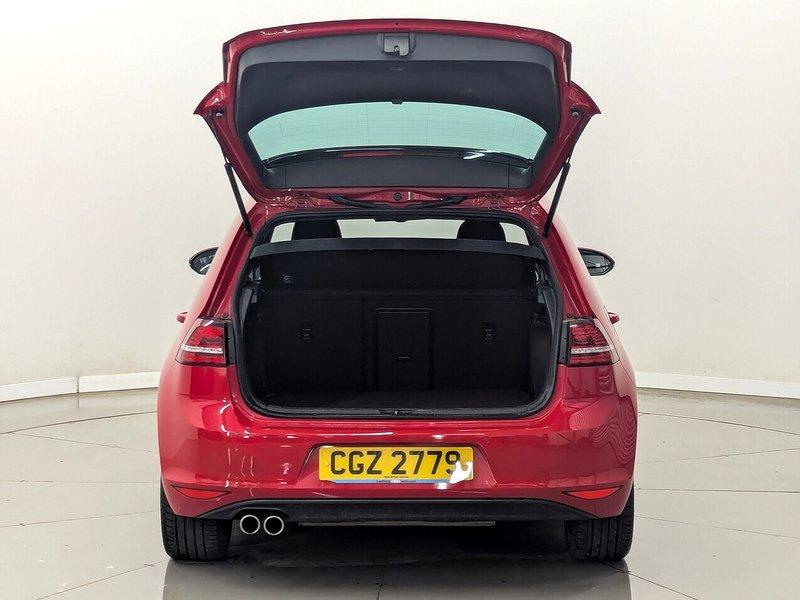 Volkswagen Golf Photo freshmotors-3ec65fec0585de3c83c50b04569fe39acd8f4f37.jpg
