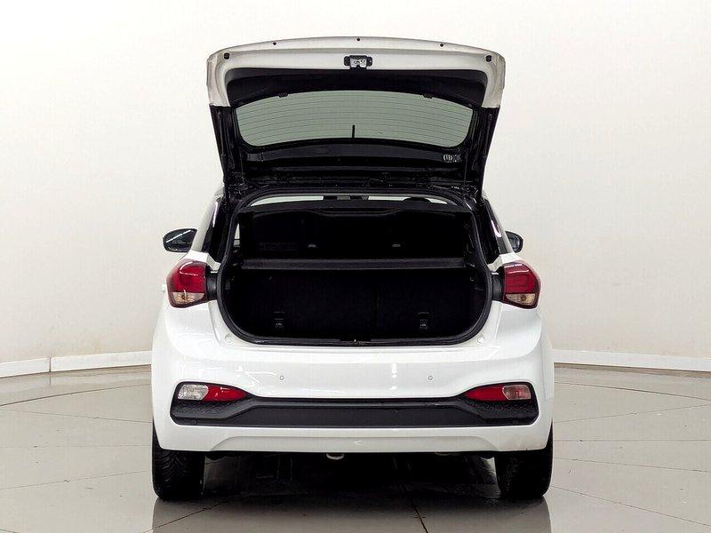 Hyundai i20 Photo freshmotors-4265d2500c7906352c5223fb3a97d5cd049ecd35.jpg