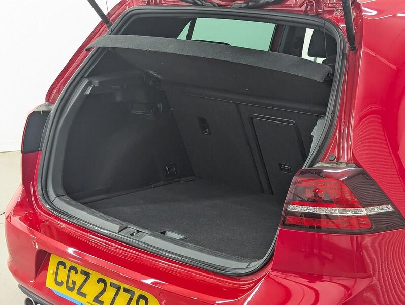 Volkswagen Golf Photo freshmotors-42b8e2c44b7547a38a2b67ee6da502f331ccb477.jpg