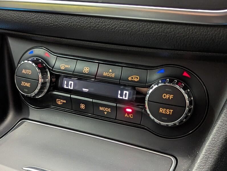 Mercedes-Benz GLA Photo freshmotors-42d895b46a77062a6c079e567eb265eb7e45a46e.jpg