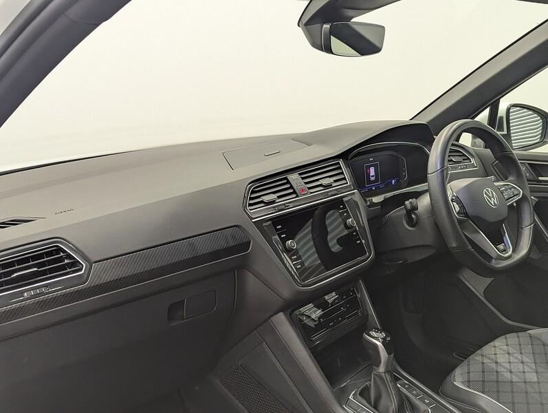 Volkswagen Tiguan Photo freshmotors-43636f3bae4b9de912b7343290d1546b5a358a9f.jpg