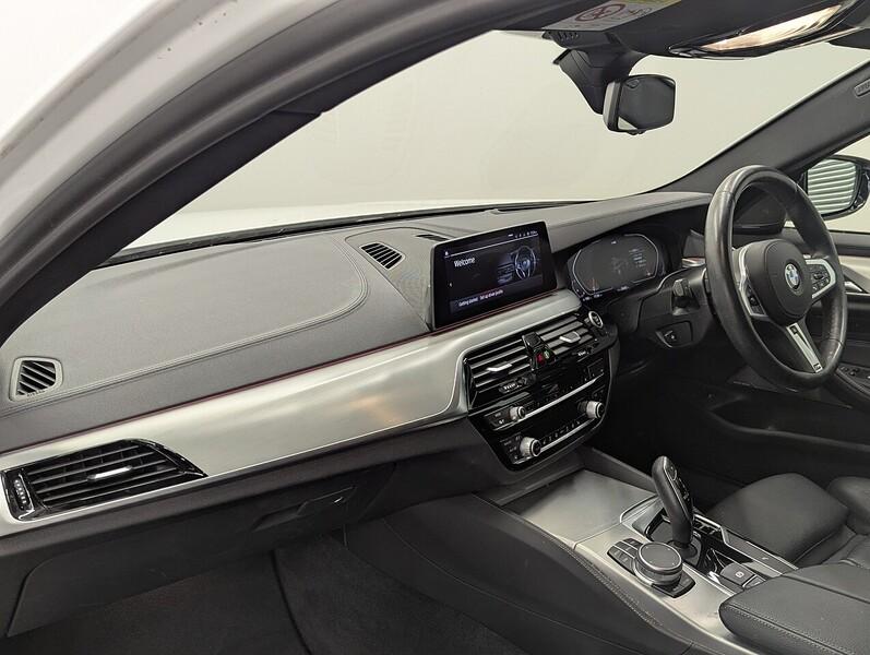 BMW 5 Series Photo freshmotors-4732d229cccf4f2d4f17ba6e9eb188b09a4655f5.jpg