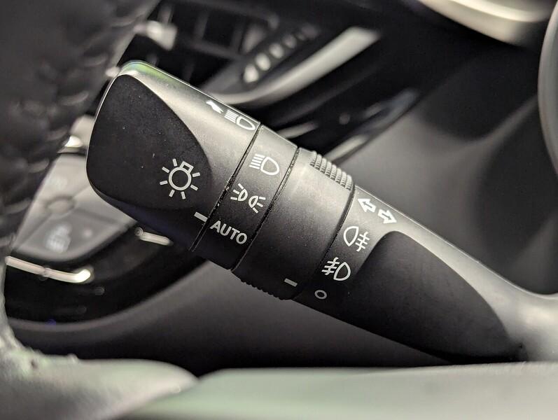 Toyota C-HR Photo freshmotors-4a801de72a5c6ff806f73b8476e2ad6eea526d44.jpg