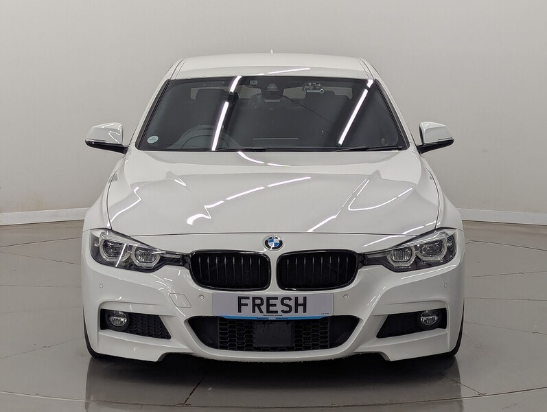 BMW 3 Series Photo freshmotors-4dba5ae59132a9504a3799d167f248e29b54eb2f.jpg