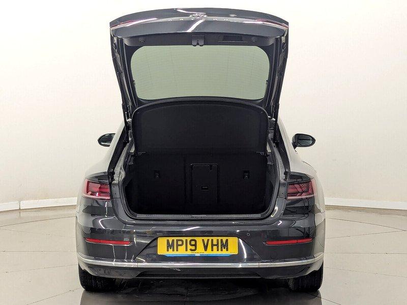Volkswagen Arteon Photo freshmotors-4f4a63ccaaa5989f3e3ccd9eeb2f0e2c10e1fa1e.jpg