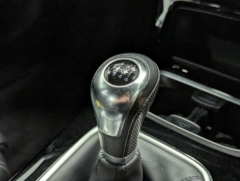 Mercedes-Benz A Class Photo freshmotors-4f5a4ad8e72aa4bf1bbbea7393c5f6f9f998d3af.jpg