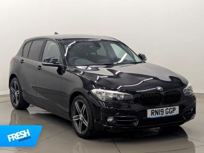 2019 1 SERIES 118I SPORT PRICE 12,199 256.10 MONTH... photo