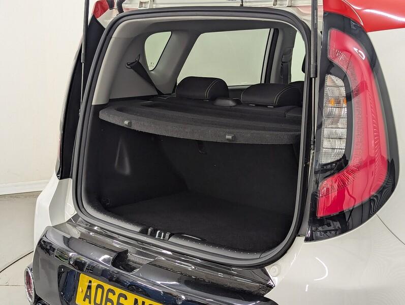 Kia Soul Photo freshmotors-51b329552d26a7d1ce8b88f773f8f58c43c12aff.jpg